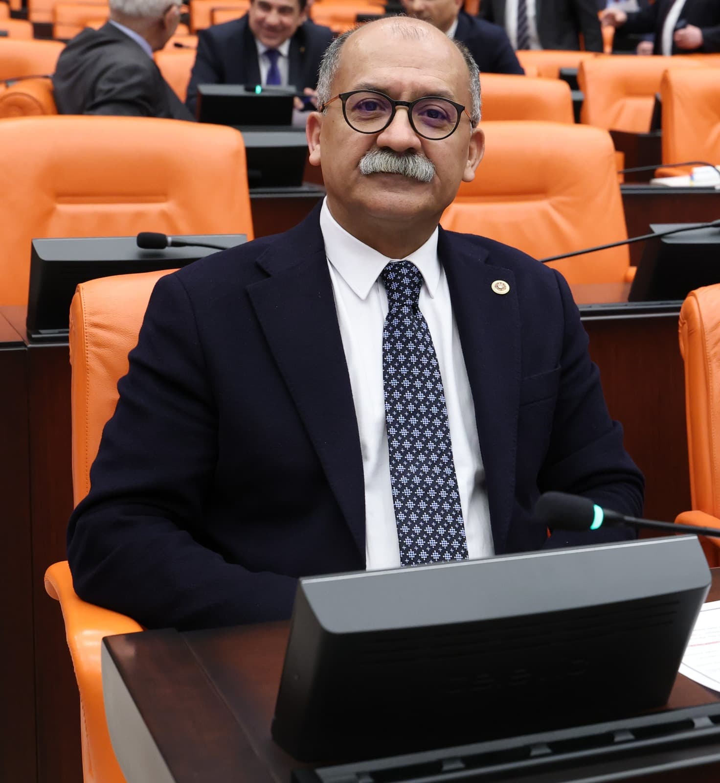 Arslan’dan 1 Mayıs öncesi Türk-İş ve DİSK’e çağrı: “Ayrılık emeğin ortak mücadelesini zayıflatır”