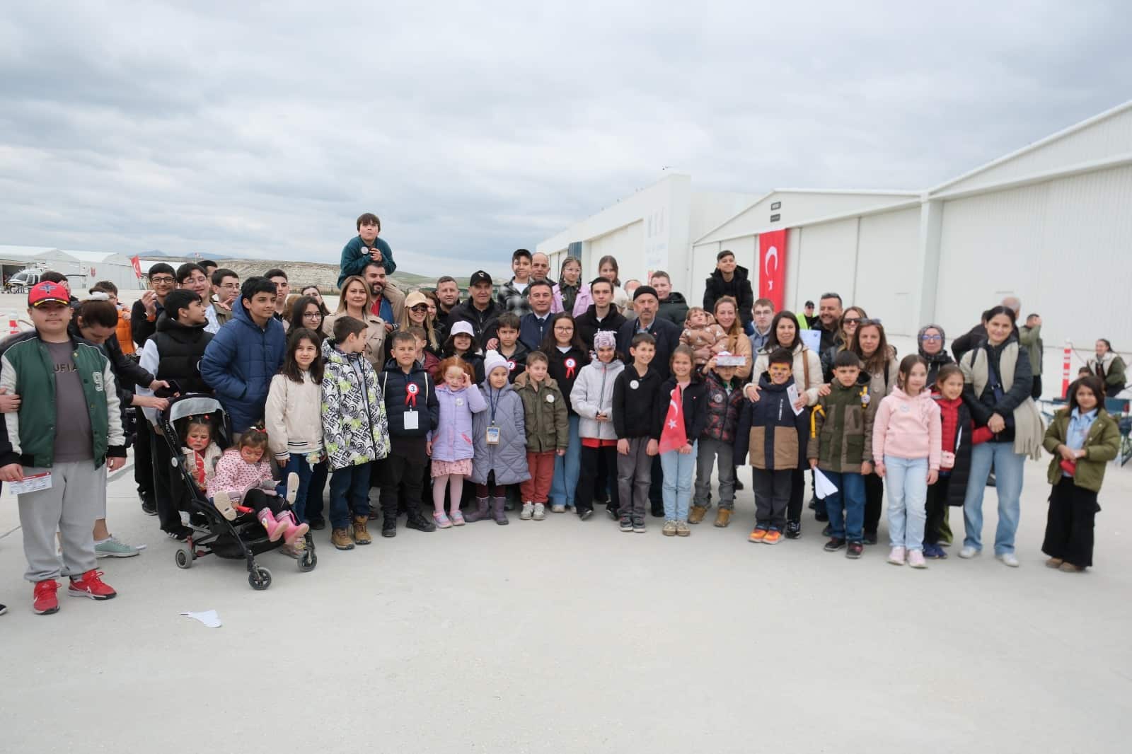 Sivrihisar Havacılık Merkezi'nde 'Havacı Çocuklar Etkinliği'ne Yoğun Katılım