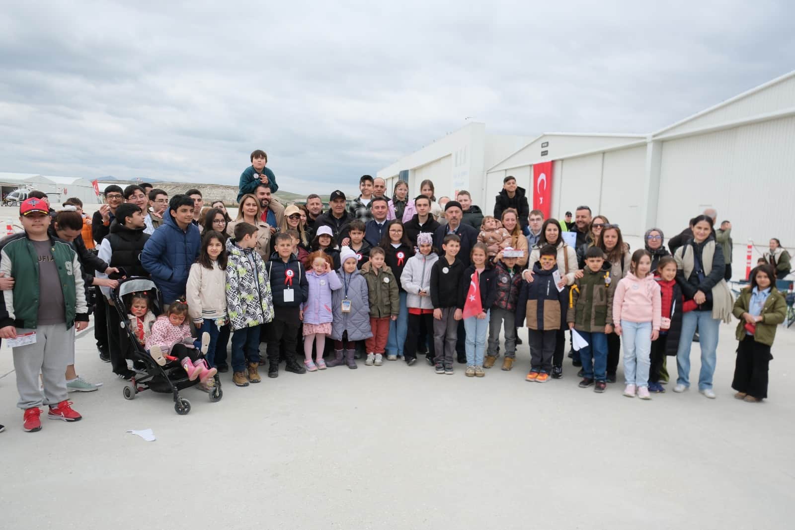 Sivrihisar Havacılık Merkezi'nde 'Havacı Çocuklar Etkinliği'ne Yoğun Katılım