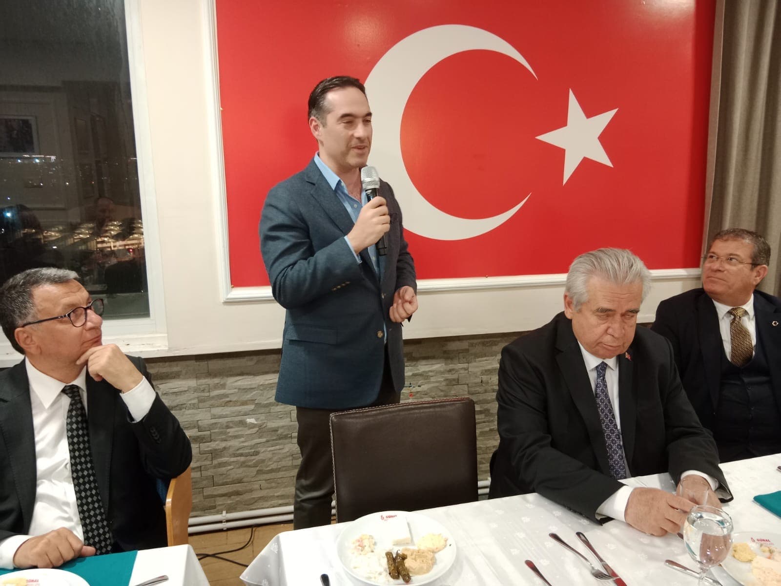 AHBAPLAR GURUBU’NUN KONUĞU İŞ İNSANI FEYYAZ ÜNAL OLDU