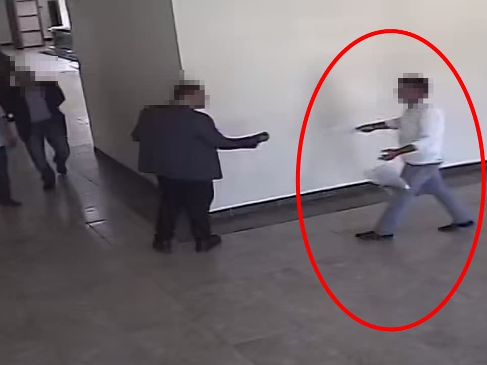 Sivrihisar Belediyesi'nde Saldırı Girişimi: Başkan Yardımcısı Mehmet Taş Yaralandı