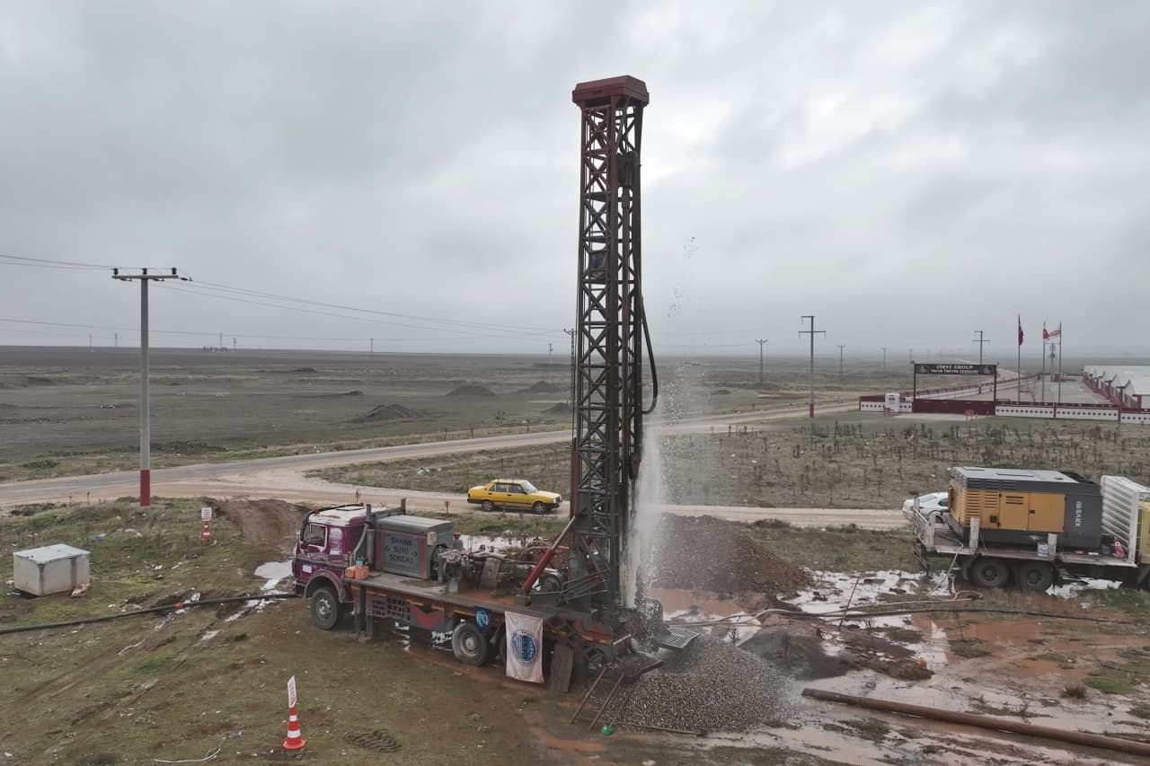 YENİ SONDAJLARLA KIRSAL MAHALLELERE YENİ SU KAYNAĞI