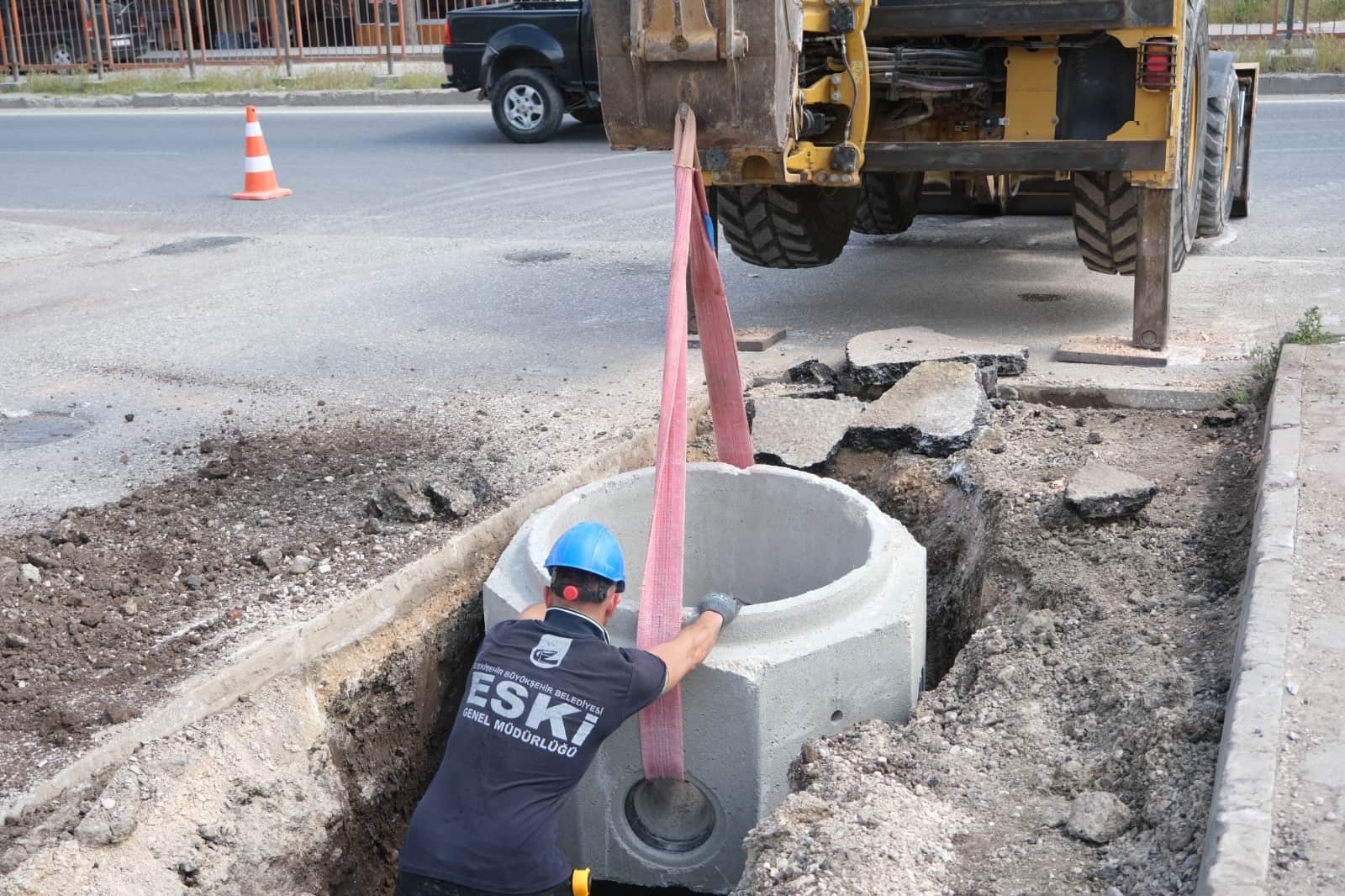ALTYAPI YENİLEME ÇALIŞMALARI DEVAM EDİYOR